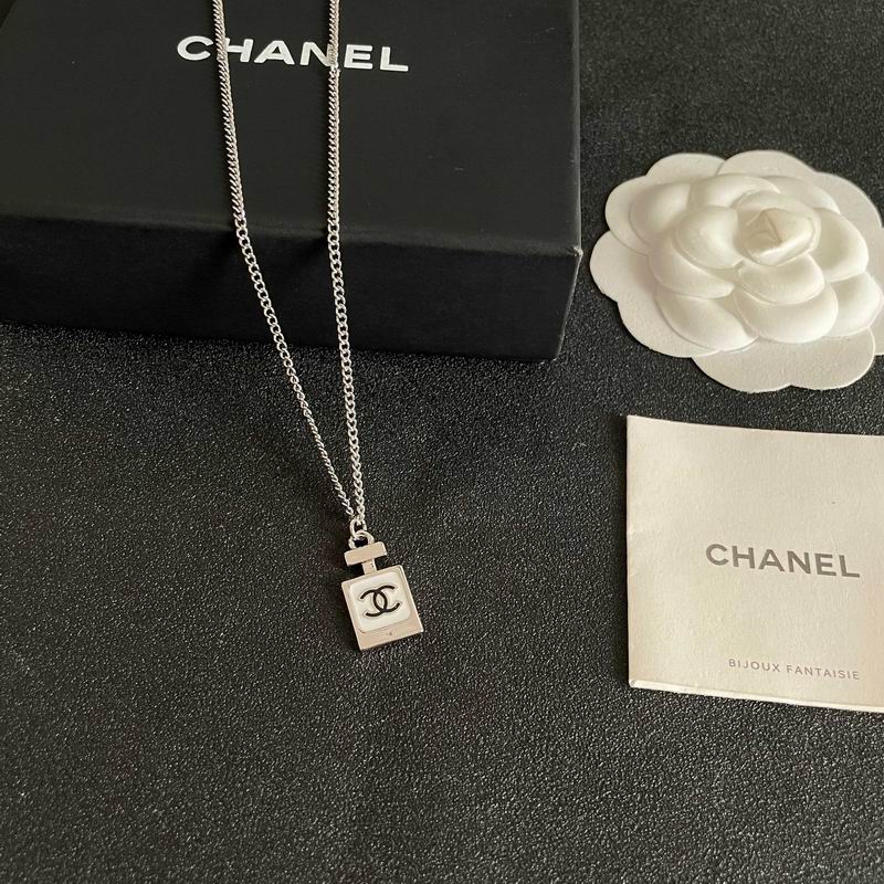 Chanel Necklace 06yxs41